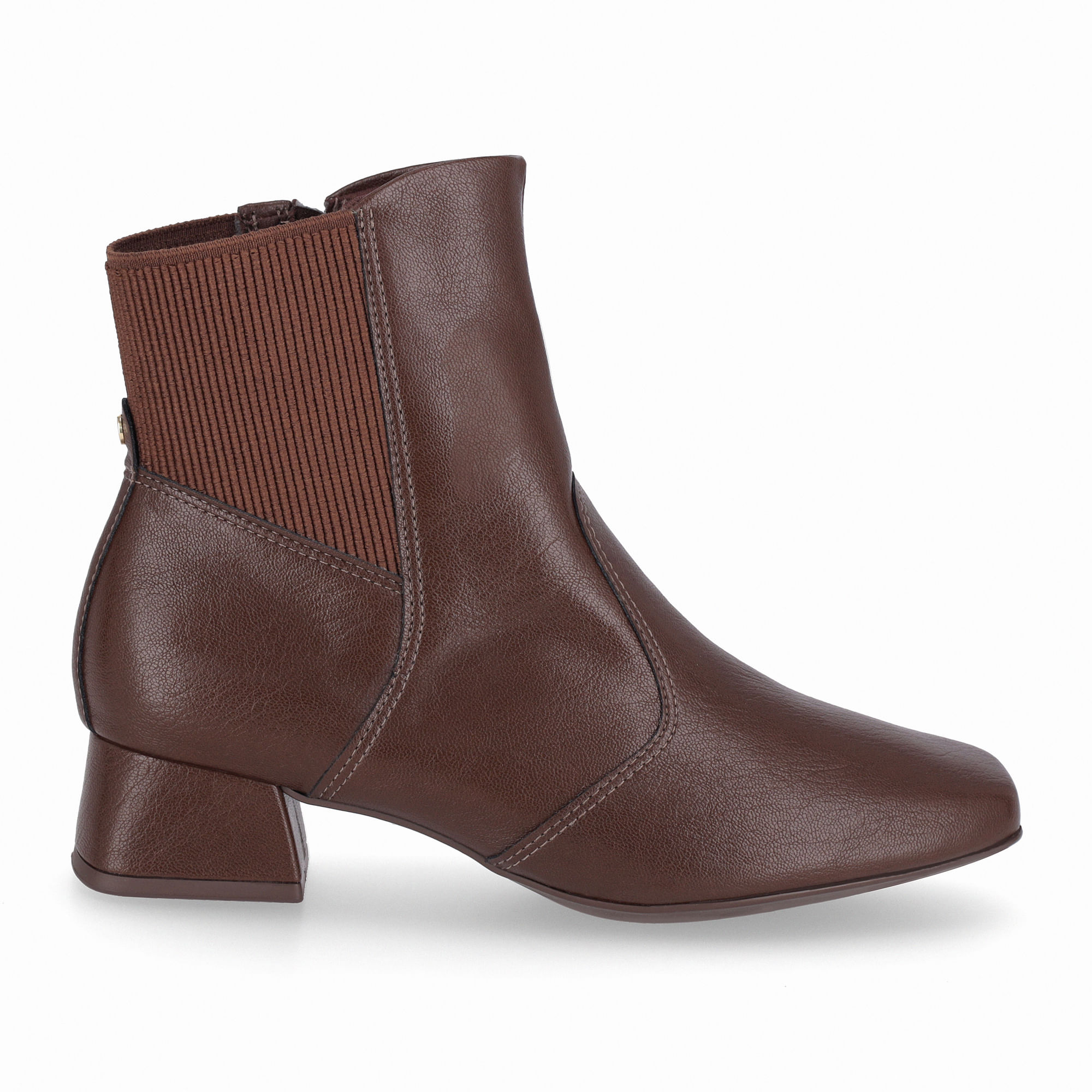 Bota Tati Cano Curto Salto Médio Cacau