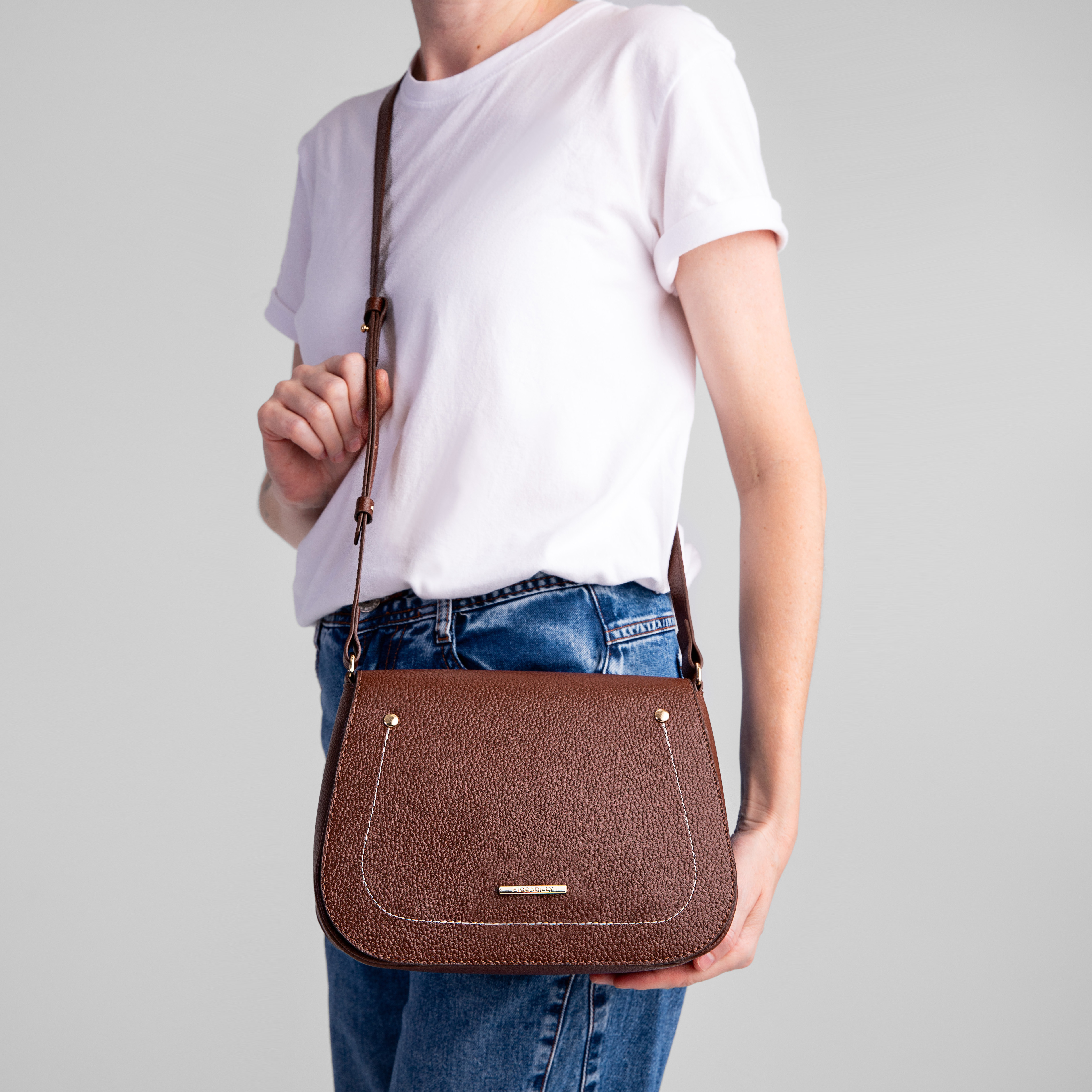 Bolsa Luna Tiracolo Média Marrom