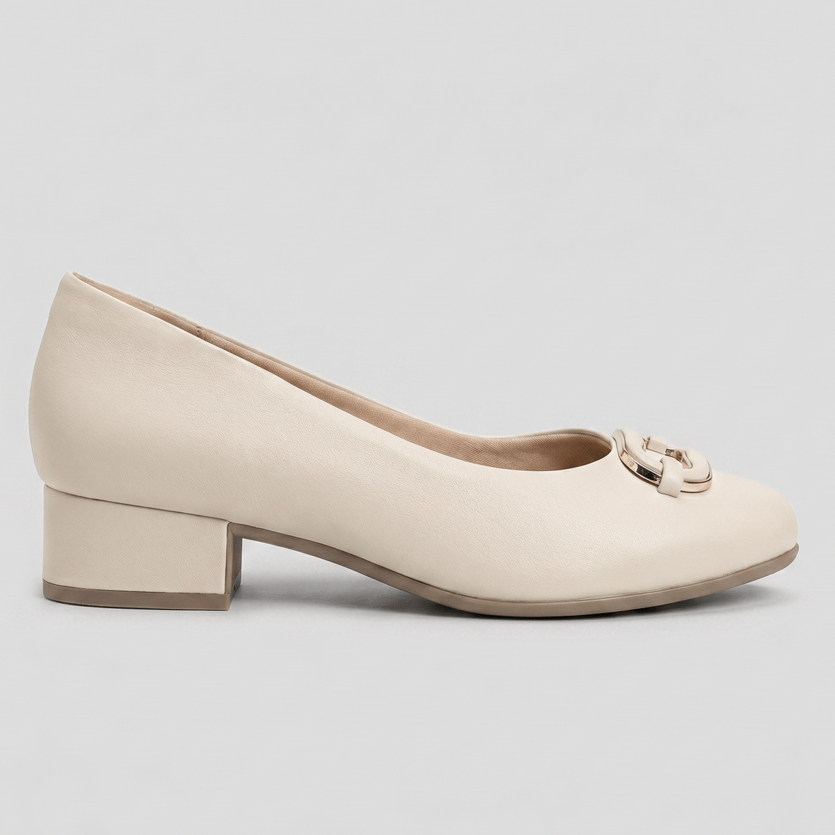 Scarpin Salto Baixo Off White